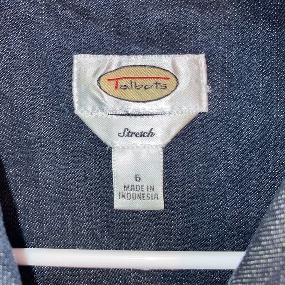 TALBOTS Button Up Dark Wash Fitted Denim Jean Jacket Size 6 - Picture 3 of 6